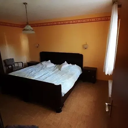 Maison Meublee Spacieuse A La Campagne Avec Jardin *