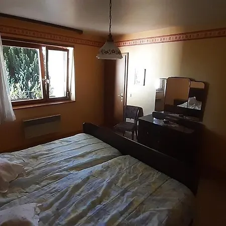 Vila Maison Meublee Spacieuse A La Campagne Avec Jardin