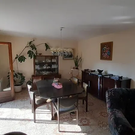 Vila Maison Meublee Spacieuse A La Campagne Avec Jardin *