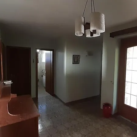 Maison Meublee Spacieuse A La Campagne Avec Jardin Villa Gottenhouse
